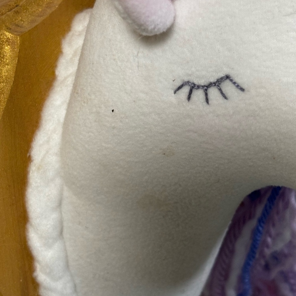 Unicorn decoration for girls room